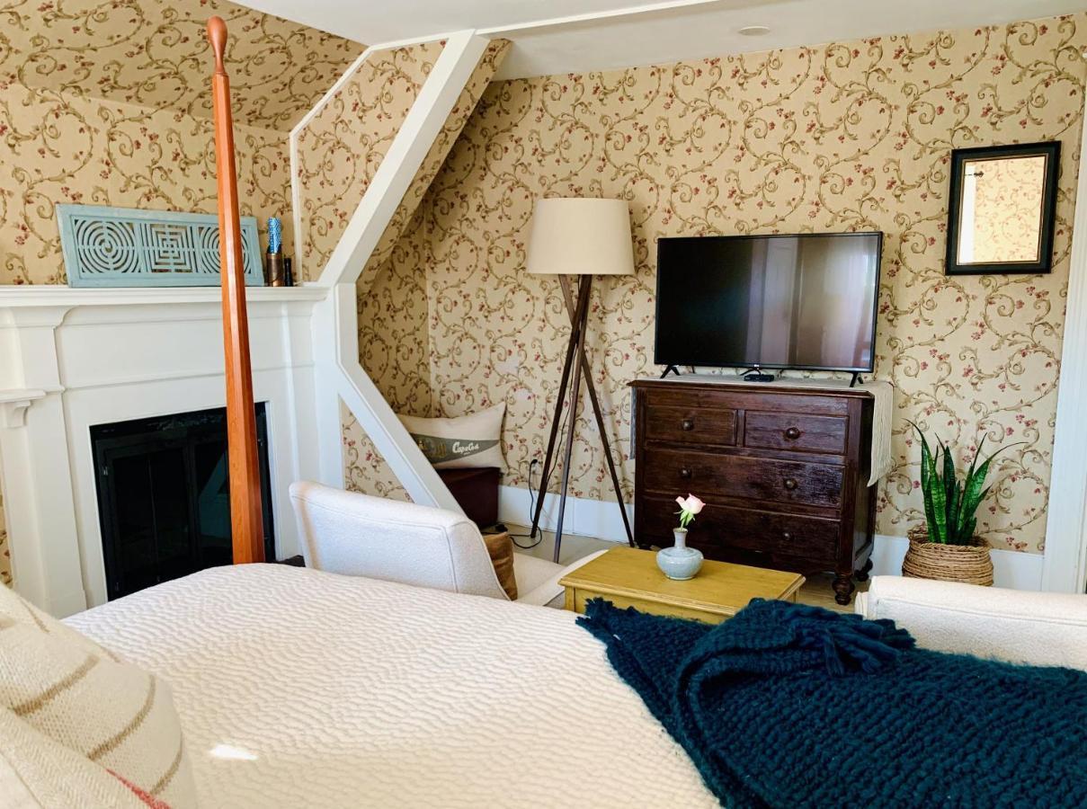 Ashley Manor Bed & Breakfast Barnstable Eksteriør bilde